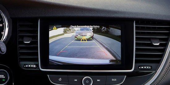 Backup cam with parking assist