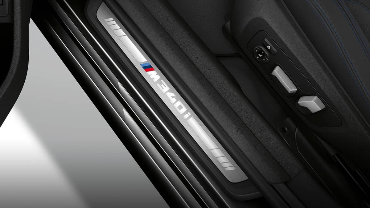 2021 BMW 3 Series Interior 2