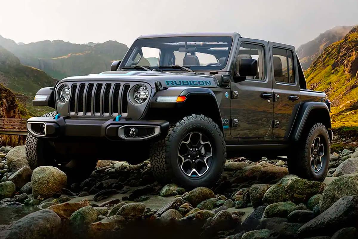 Jeep on  Rocks 
