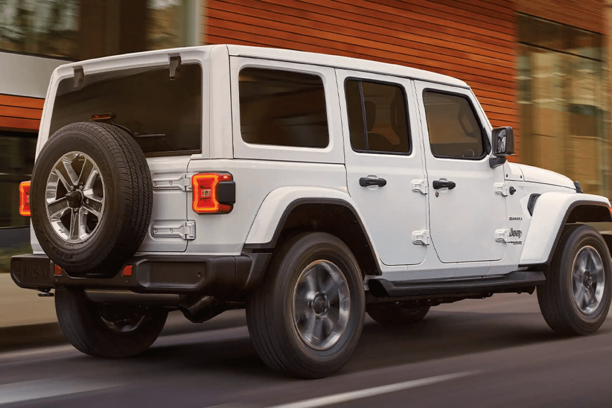 2022 Jeep® Wrangler Pricing and Specs 4x4 Midsize SUV Landers