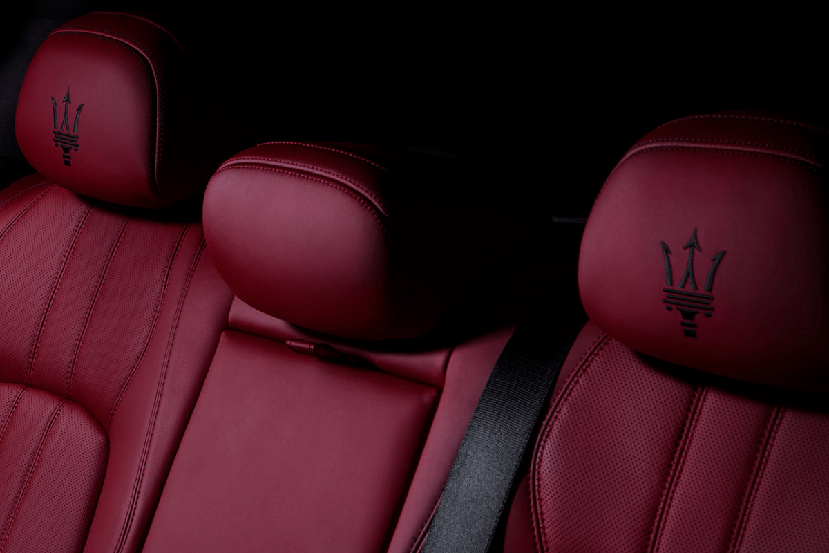 2022 Maserati Levante Interior 