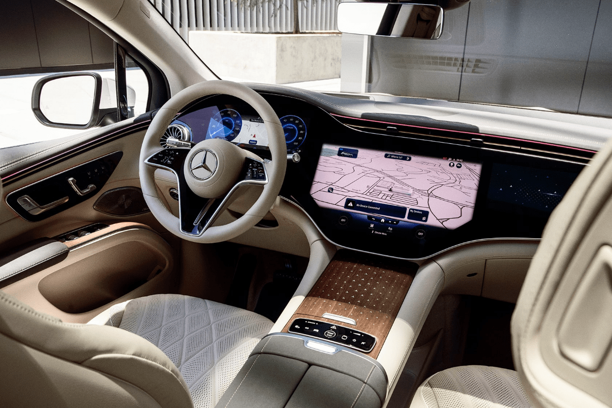 2023 Mercedes-Benz EQS Interior 1